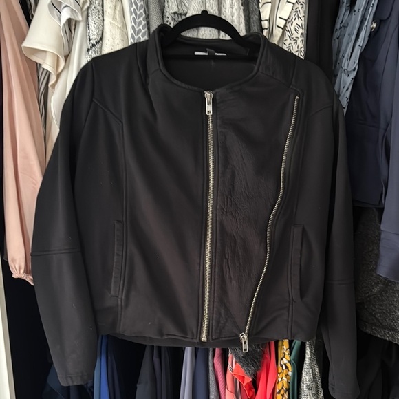 Black Women's Jacket - Picture 3 of 5